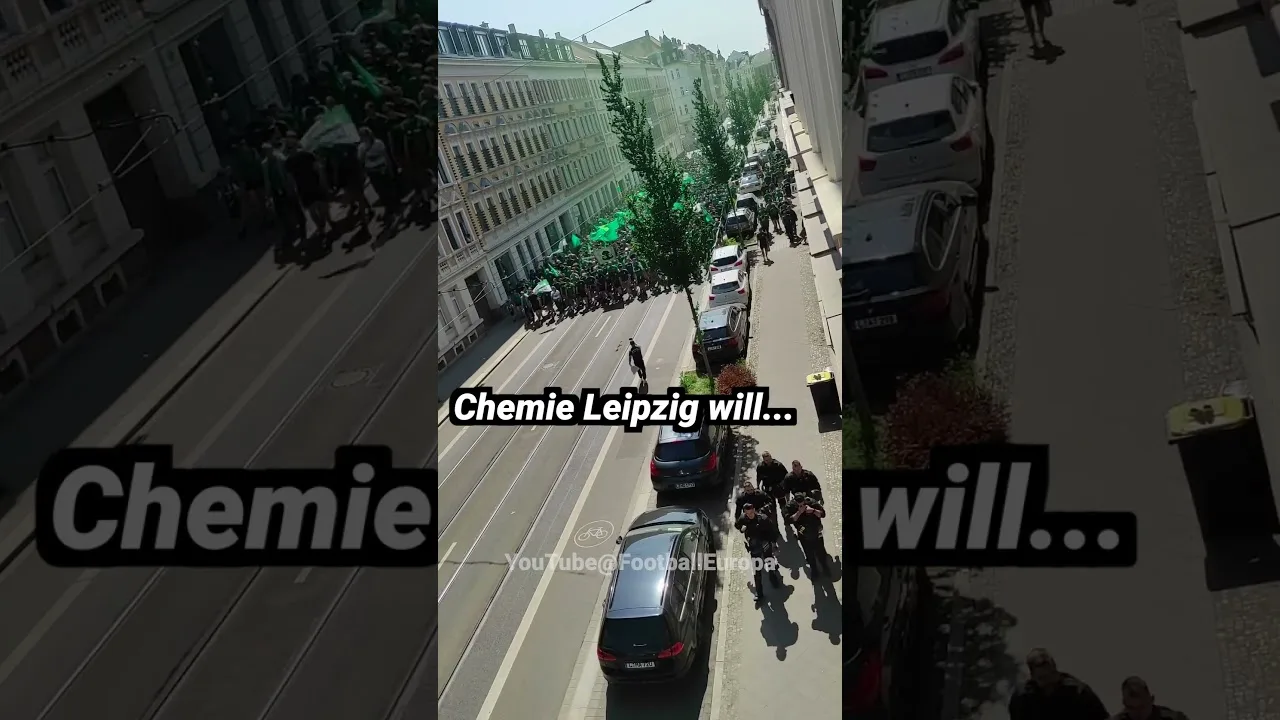 Quand les Allemands marchent (dans le football) #atmosphère #football #fans #bundesliga