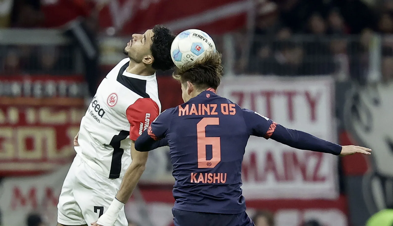 Arsenal dépasse Liverpool à la poursuite de la star de Bundesliga