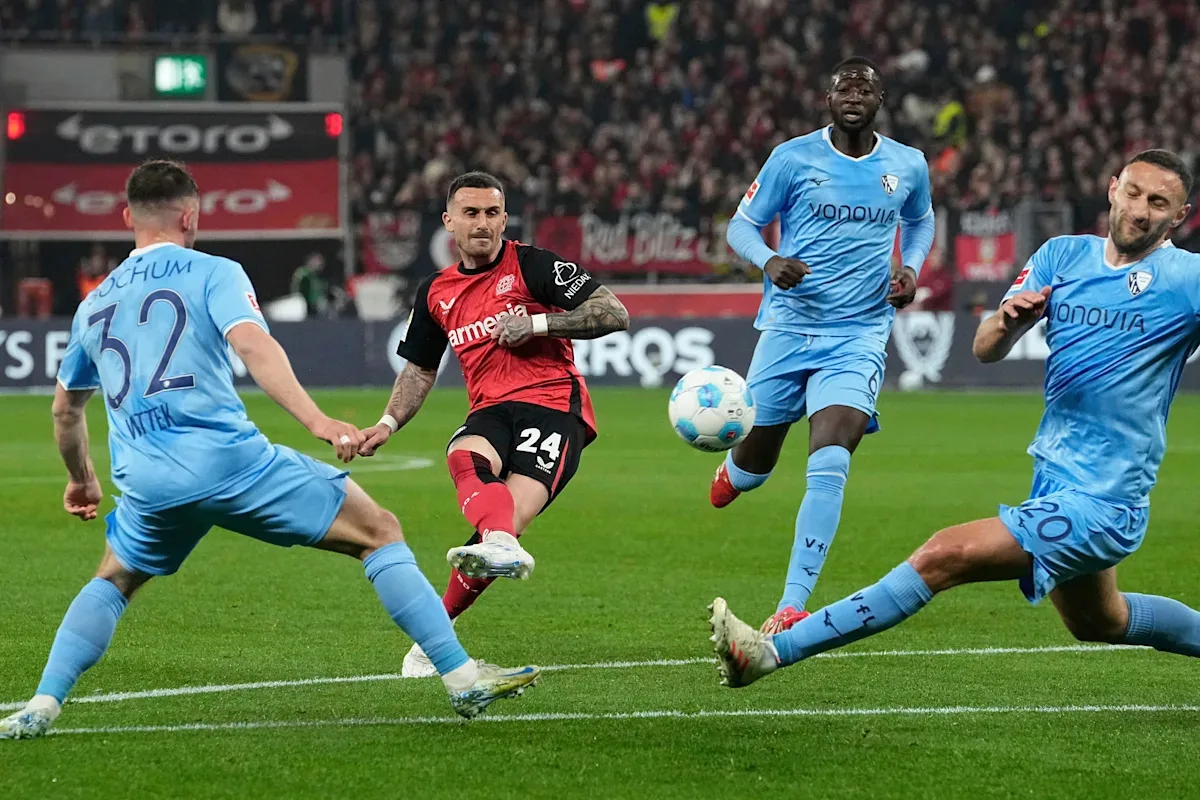 Leverkusen bat Bochum pour poursuivre la poursuite du chef de Bundesliga Bayern