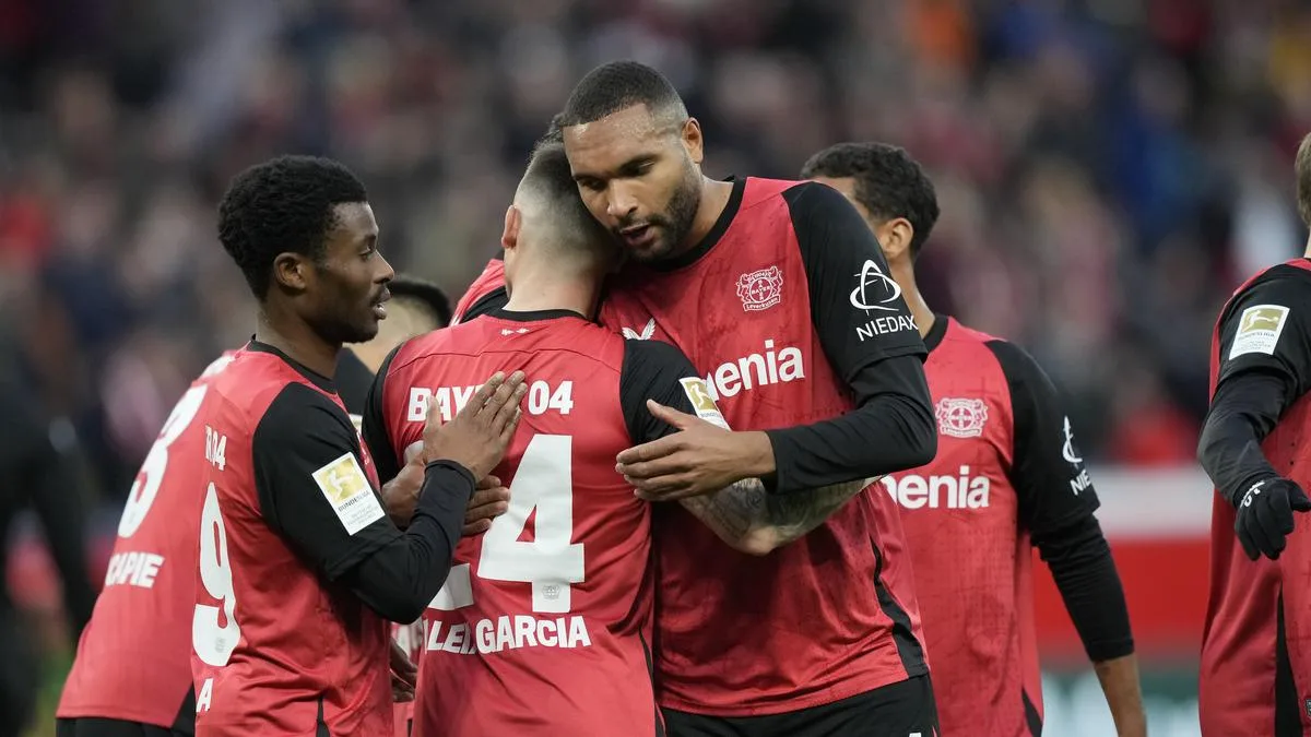 Le champion de Bundesliga Leverkusen bat St Pauli 2-1