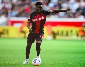 Tella joue le rôle du Bayer Leverkusen Edge St. Pauli