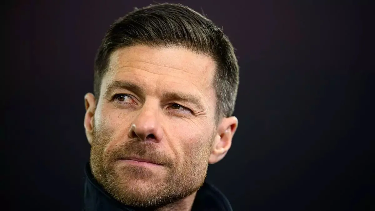 Décision Xabi Alonso sur les futurs imminent alors que Bayer Leverkusen alignent des alternatives