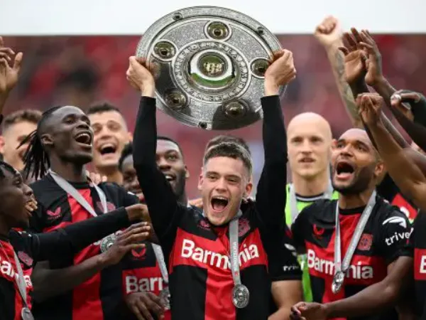 En battant Augsbourg 0-2, le Bayer Leverkusen bat le record du Bayern Munich