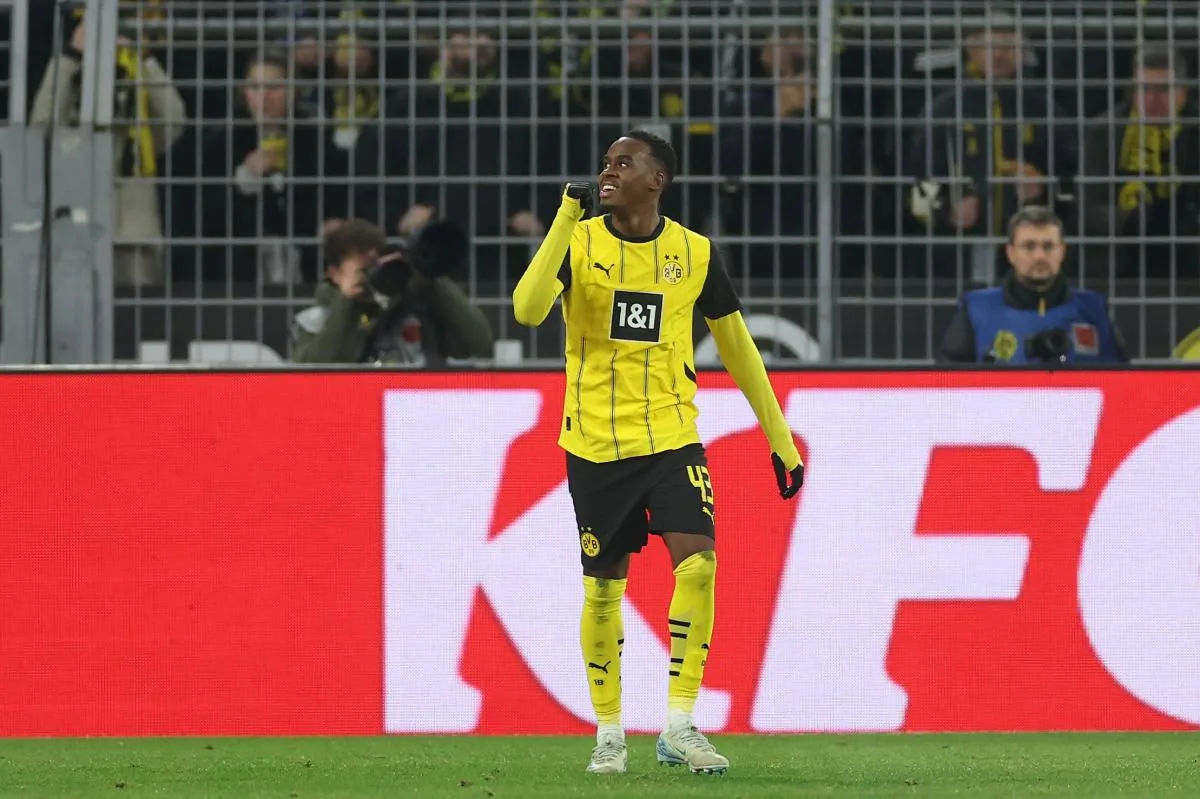 Le Bayern Munich prend contact avec la star anglaise du Borussia Dortmund