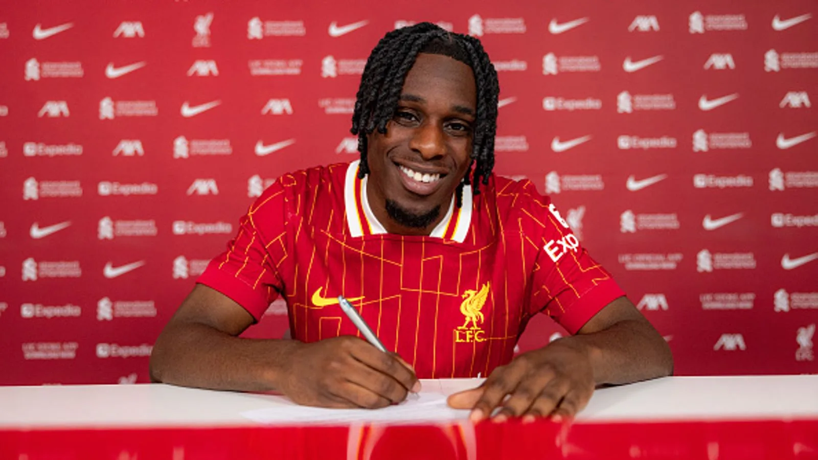 Jeremie Frimpong Transfert: Liverpool Confirmer l’accord pour signer le défenseur de Bayer Leverkusen | Nouvelles de football