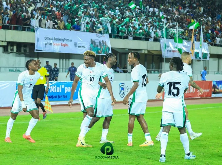 Comment les Super Eagles ont raté le duo mortel du Bayern Munich et la star du Borussia Dortmund – révèle l’ancien entraîneur des Super Eagles