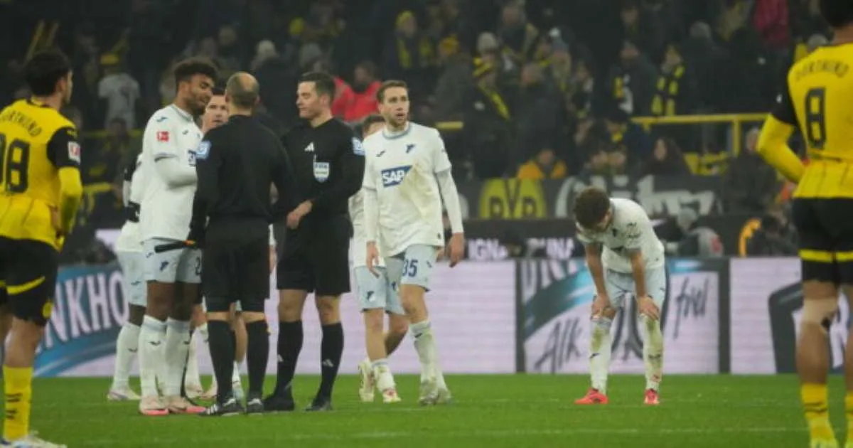 Le Brésilien rapporte son expérience face au Borussia Dortmund au Signal Iduna Park
