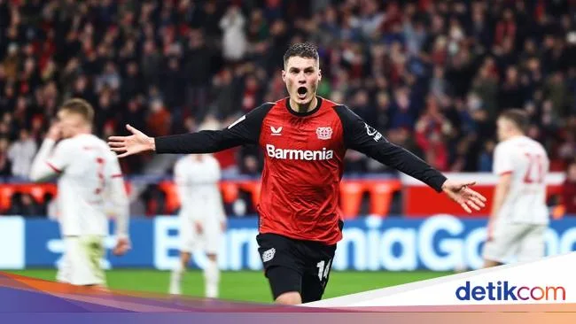 Schick Quattrick, Die Werkself Menang 5-1
