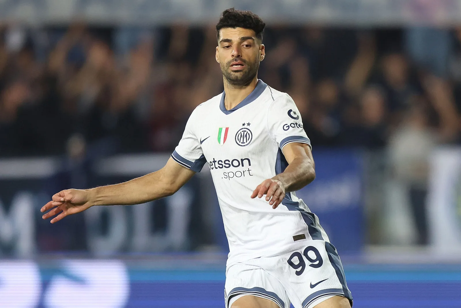 Mehdi Taremi et Lautaro Martinez débuteront pour l’Inter contre le Bayer Leverkusen
