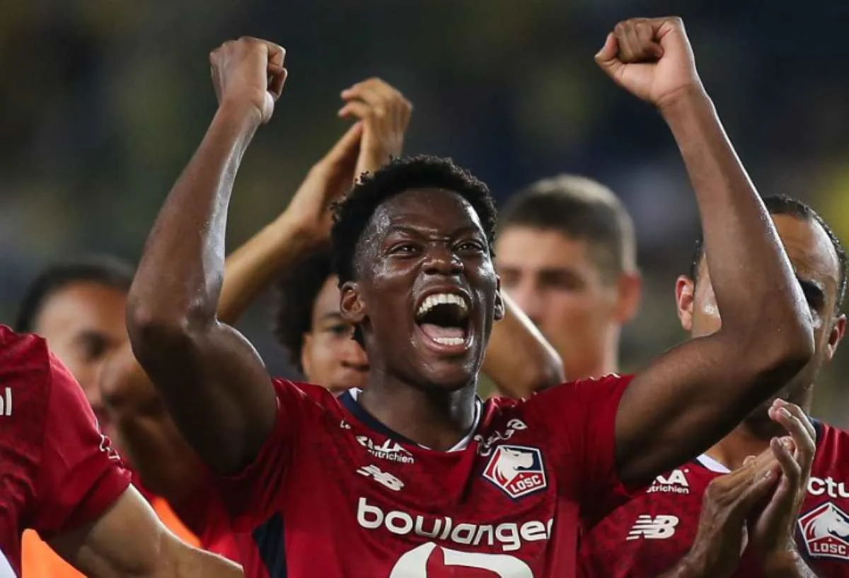 Le Bayern Munich rivalise avec Barcelone grâce aux services de Jonathan David de Lille