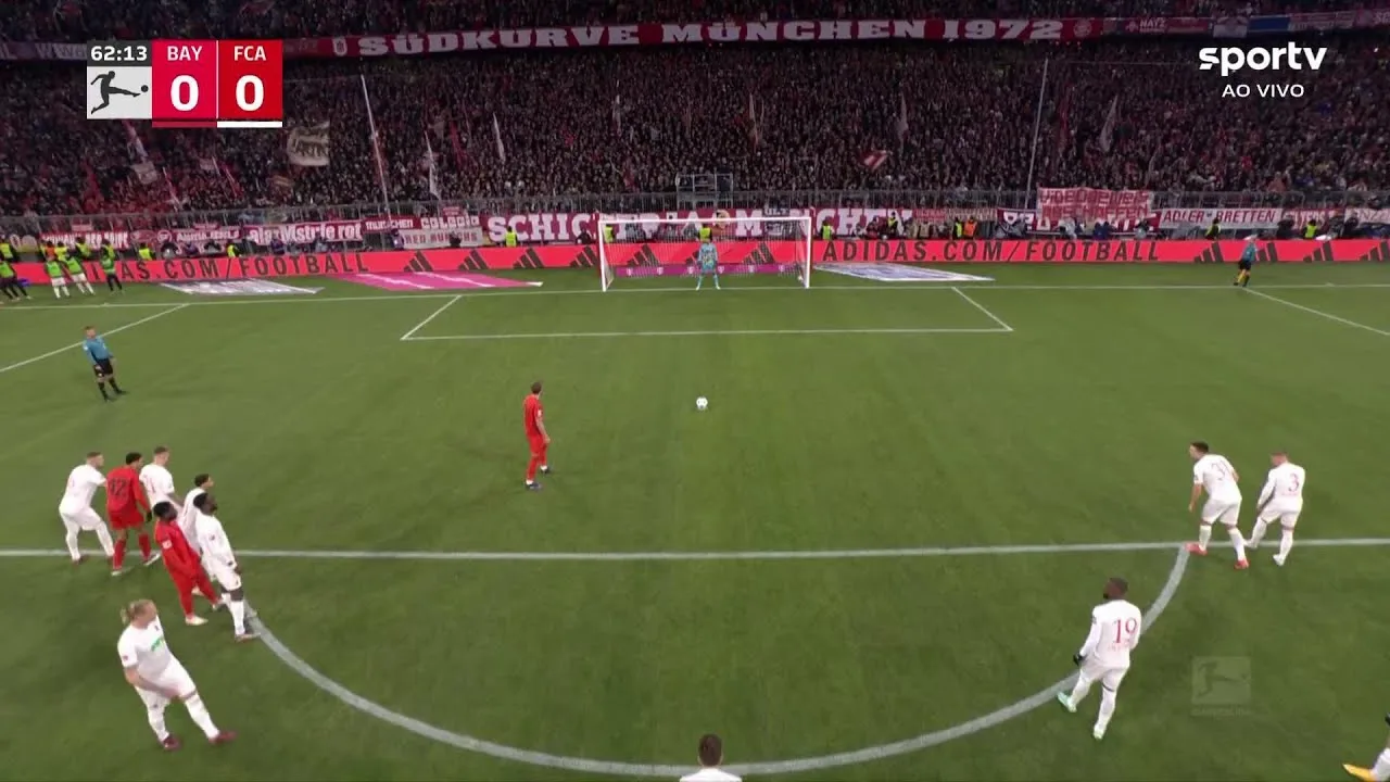 LE TOUR DU CHAPEAU DE HARRY KANE ! | BAYERN MUNICH X AUGSBOURG | BUNDESLIGA | #shorts | sportv