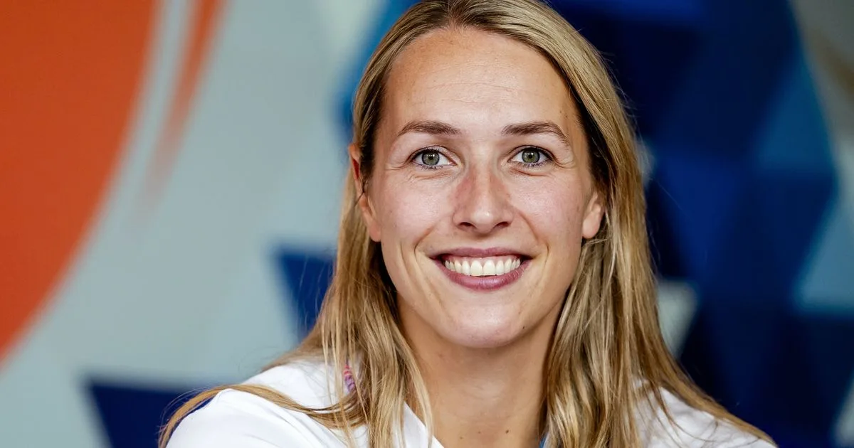Lois Abbingh Signes avec le Borussia Dortmund: «Fine Construction»