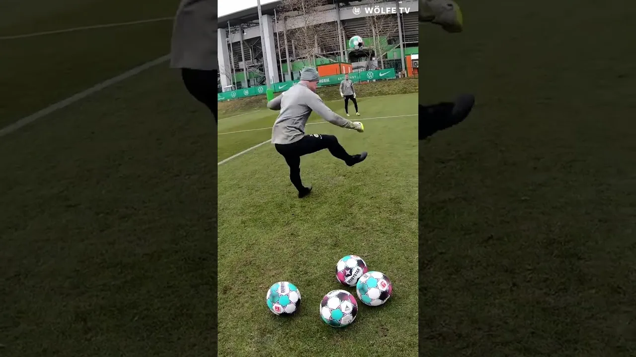 Engagement complet sur le terrain #football #soccer #bundesliga
