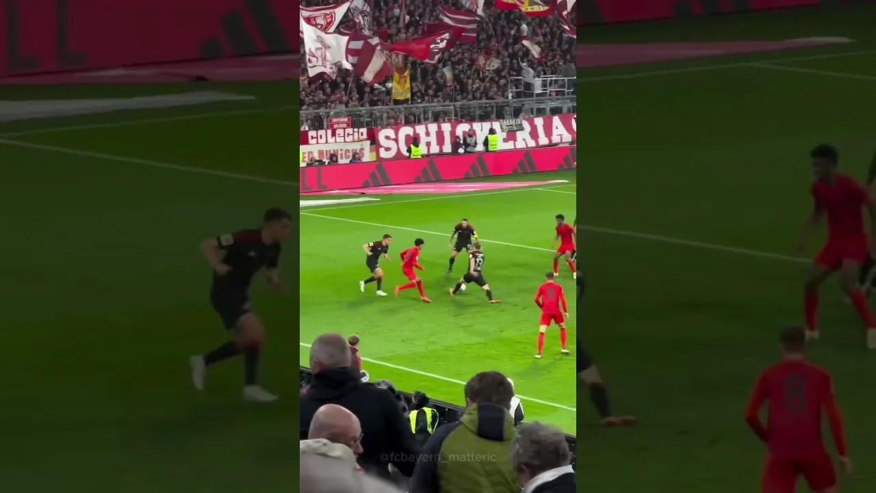 Adam Aznou debuts #fcbayern #bundesliga #bayernmunich #münchen #footballtiktok #debut
