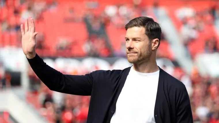 Bayer Leverkusen confirme la «  clause du Real Madrid  » lorsque les négociations clôturées de Xabi Alonson commencent