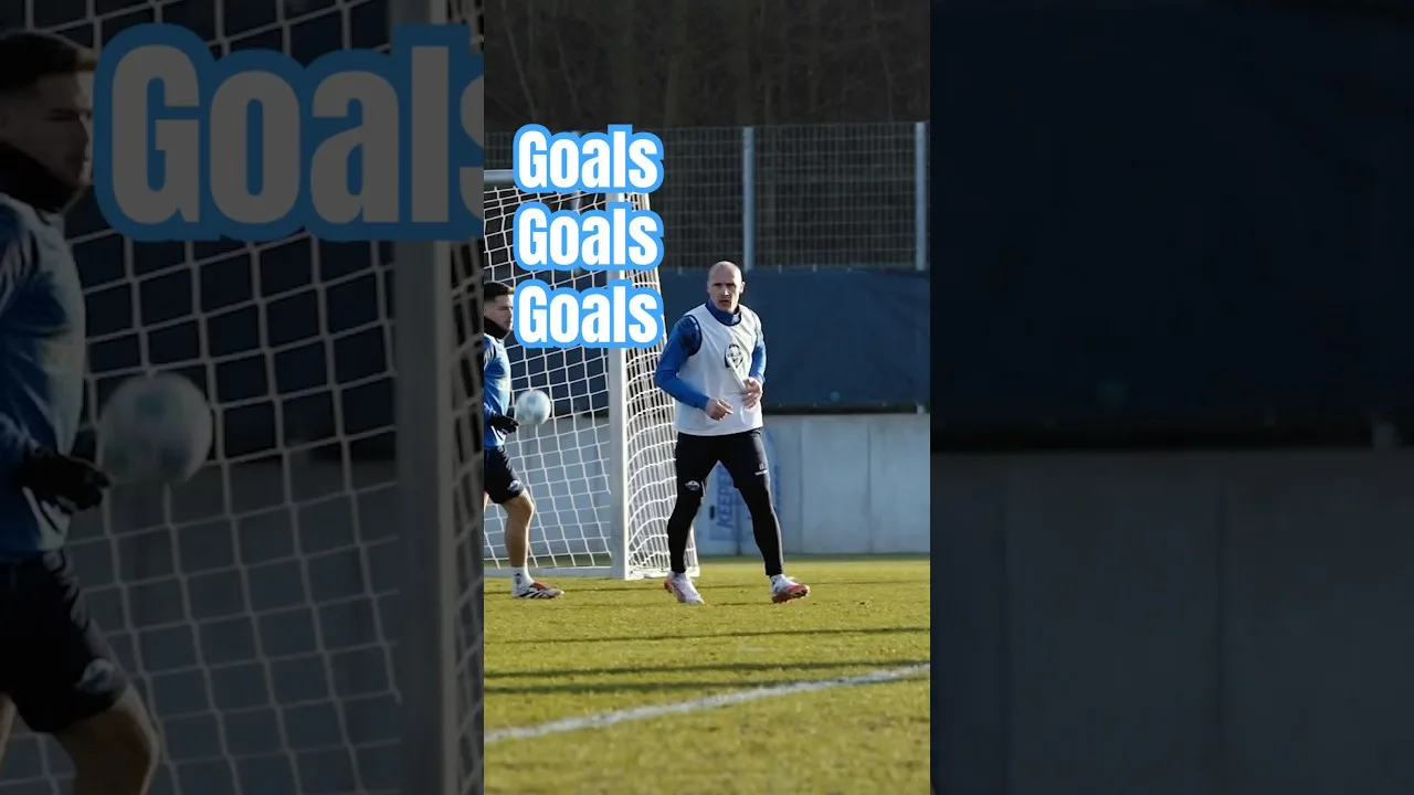 Es rappelt in der Kiste 🎯🥅 #training #shorts #bundesliga