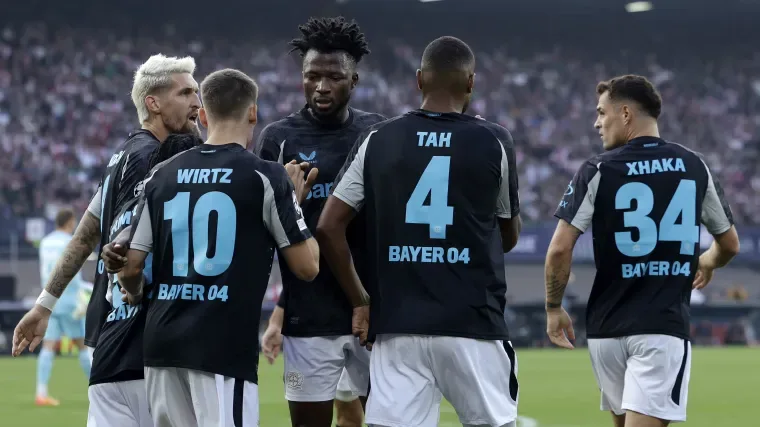 L’ancien entraîneur de Manchester United Ten Hag lié à Bayer Leverkusen
