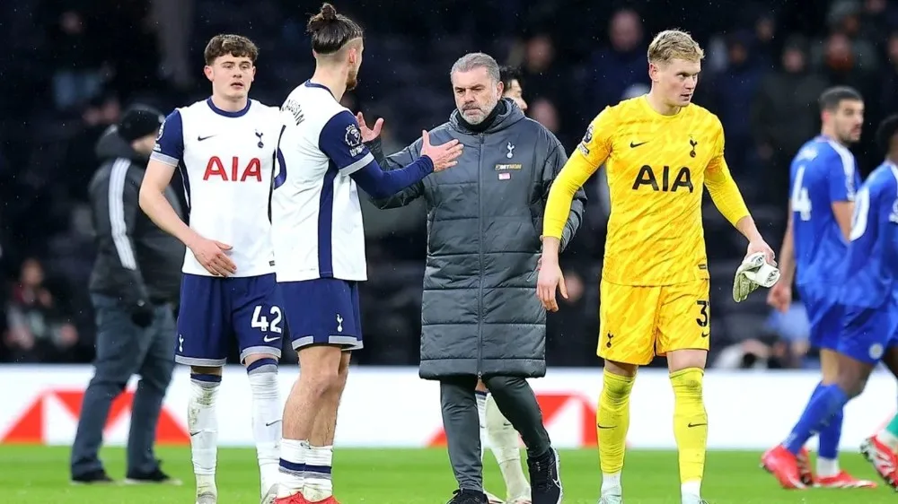 Tottenham refuse. Un footballeur du Bayern Munich a voulu transférer à l’équipe où il est légitimé et Drăguşin
