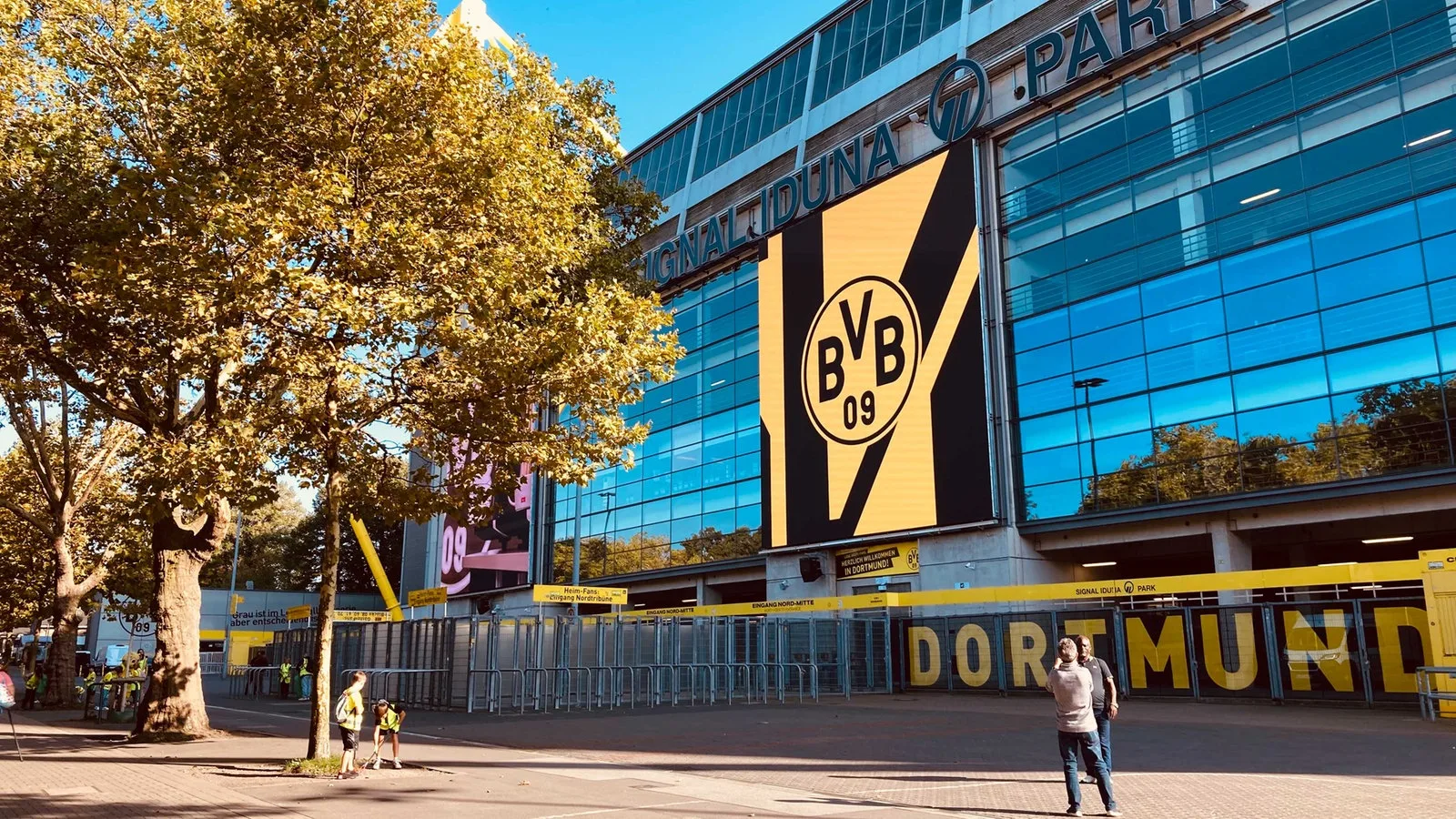 Pierres d’achoppement : le Borussia Dortmund lutte contre l’antisémitisme – WDR 5 La curiosité suffit – Le reportage – WDR 5 – Podcasts et audios – Médiathèque