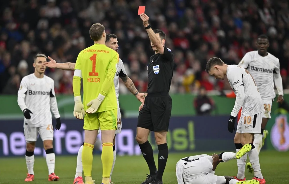 Le Bayern Munich, éliminé en huitièmes de finale de la Coupe d’Allemagne ! Neuer a reçu un carton rouge pour la première fois de sa carrière