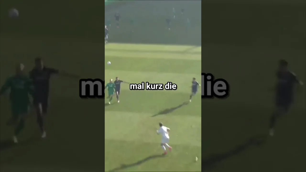 Wrestling im Fußball?! #fussball #bundesliga #lustig #shorts