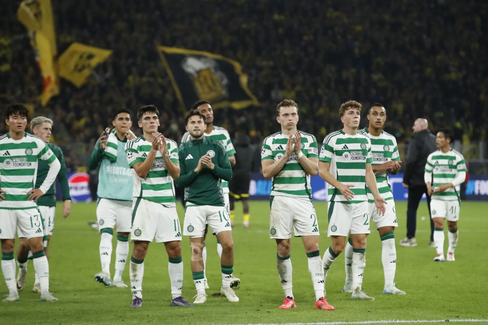 Les experts anglais notent la défaite 7-1 du Celtic contre le Borussia Dortmund après sa victoire contre les Young Boys