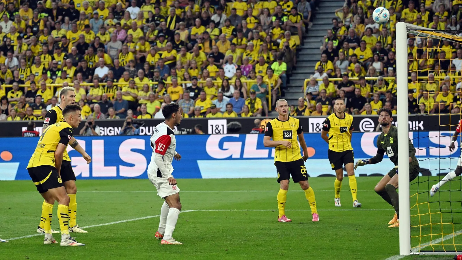 Match à domicile de l’Eintracht Francfort contre le Borussia Dortmund : qui est réellement la meilleure équipe ? | hessenschau.de