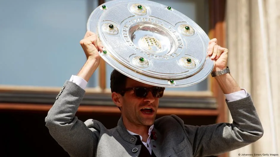 Champion du Bayern, Bochum et Kiel retardés – DW – 20/05/2025