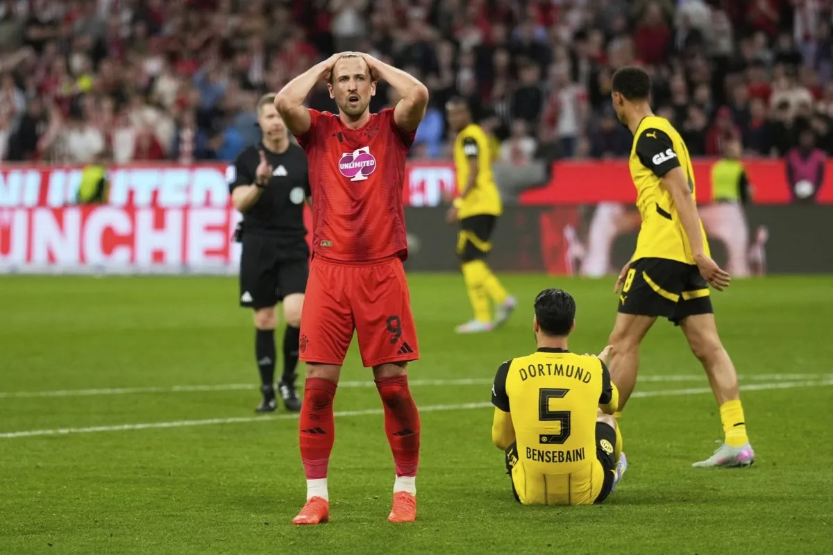 La Bavaria rejette la chance d’obtenir 8 points clairement en Bundesliga alors que Dortmund dessine des «  classiques  » 2-2