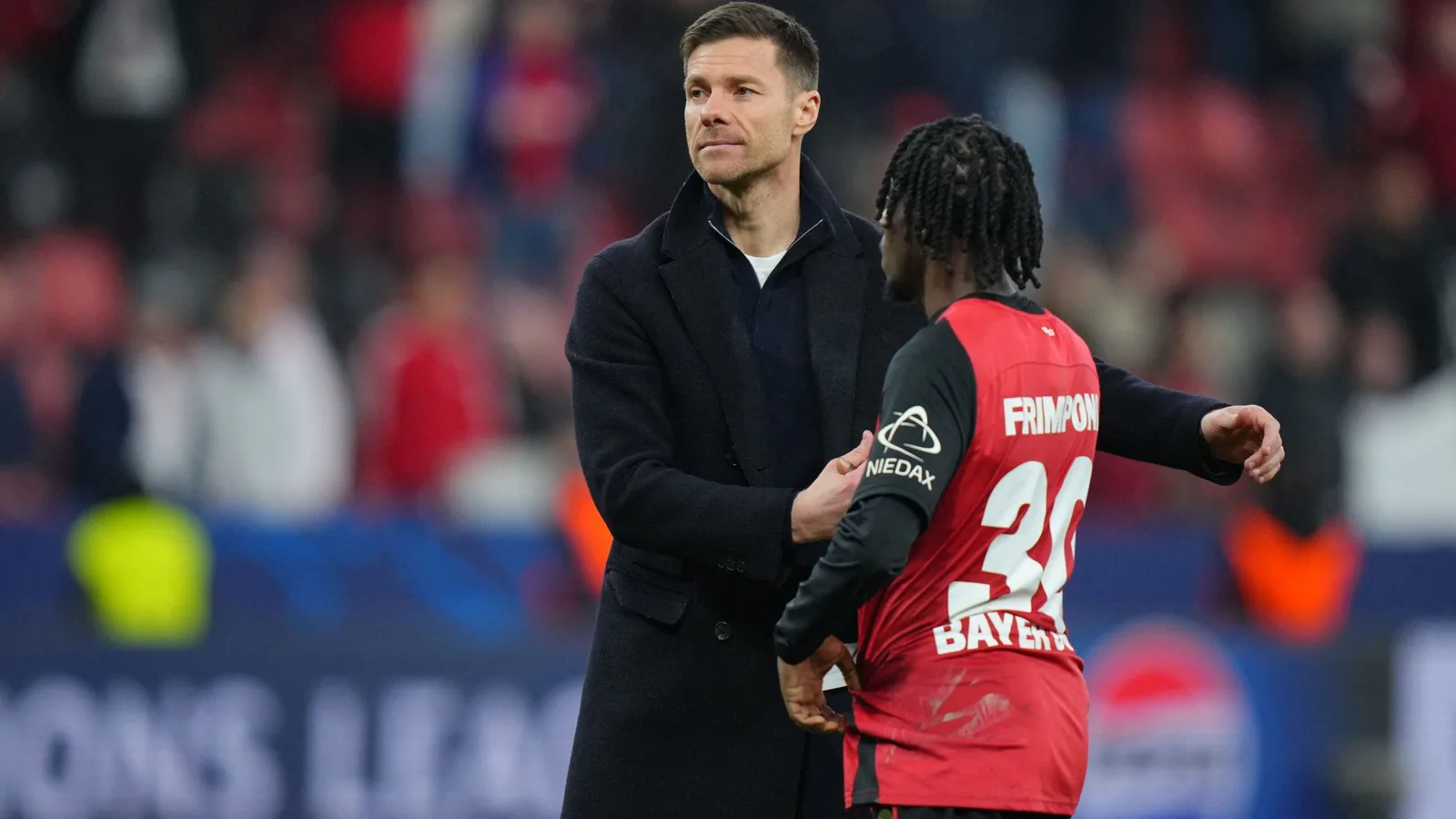 Bayer Leverkusen se prépare à une révolution: neuf joueurs peuvent saluer en été