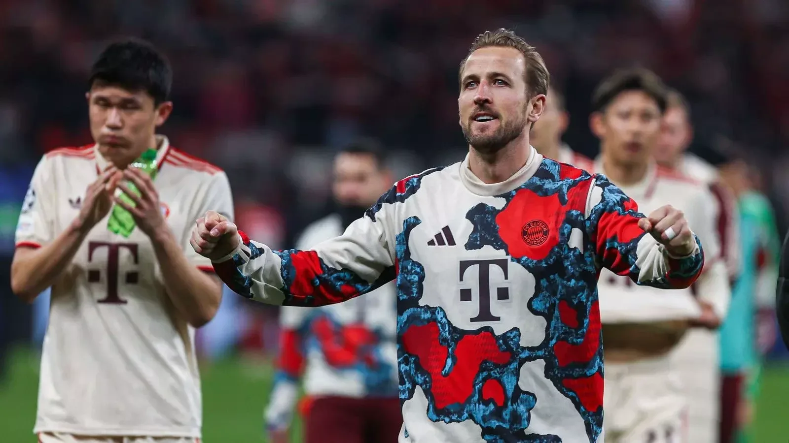 Harry Kane regarde le prochain trophée majeur après avoir terminé la sécheresse avec du triomphe de Bundesliga