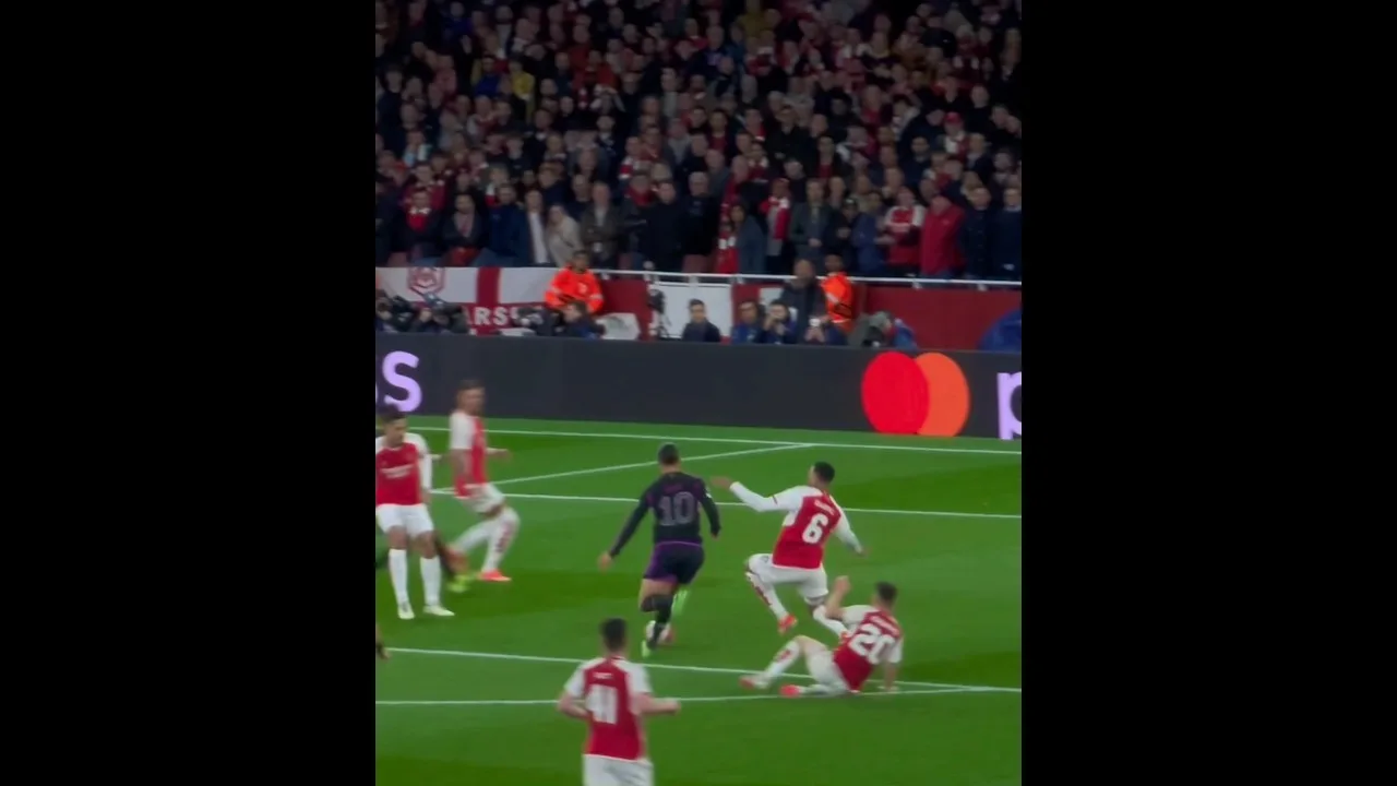 Leroy Sané’s great run to win a penalty! – Bayern vs Arsenal – UEFA Champions League 2023/2024