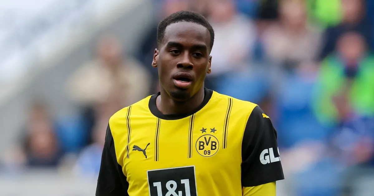 Arsenal a envoyé un message direct de transfert de Borussia Dortmund alors que le chef de club admet que l’accord pourrait se produire