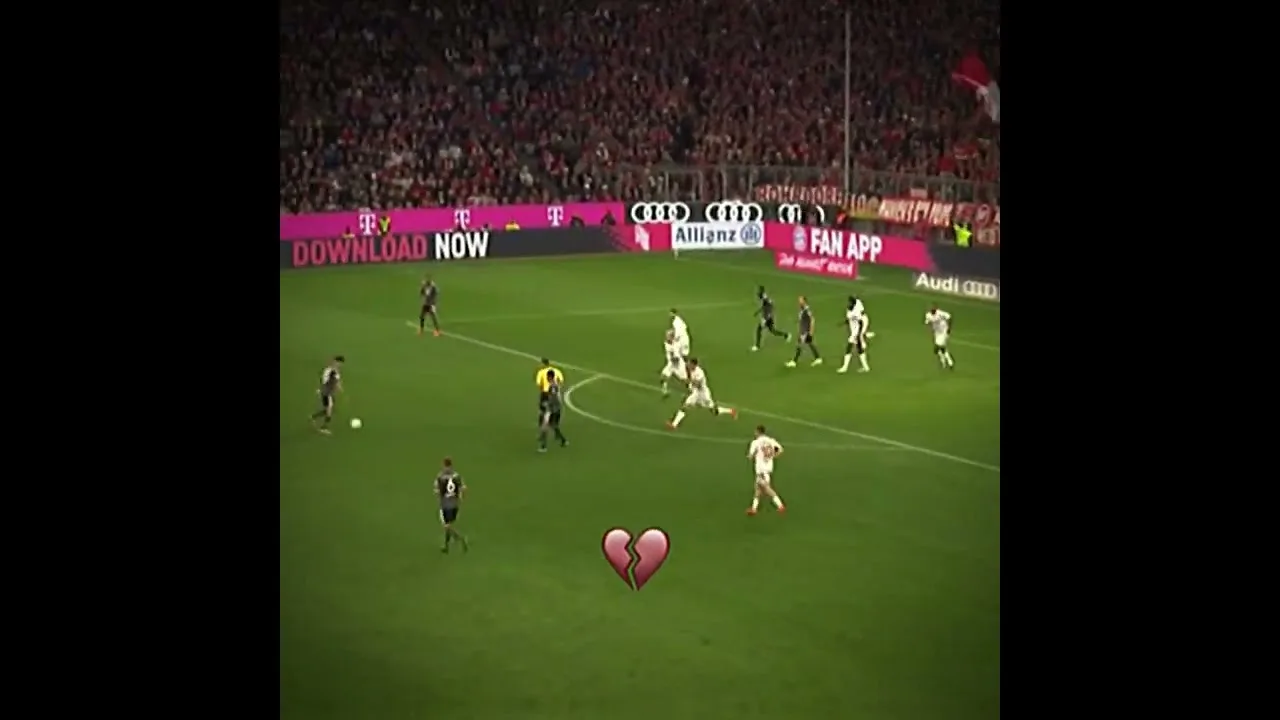 pavlovic🔥 #pavlovic #fcbayern #fcbayernmünchen #bundesliga #screamer