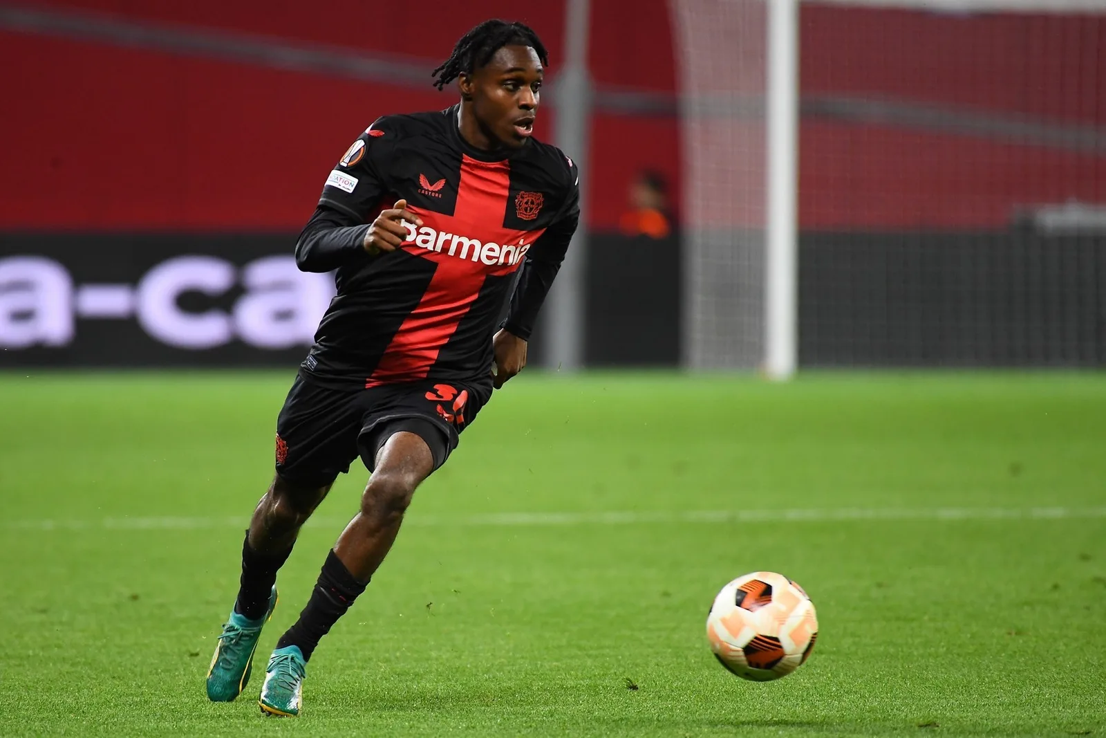 Liverpool cherche à signer ce défenseur du Bayer Leverkusen pour remplacer Trent Alexander-Arnold. –
