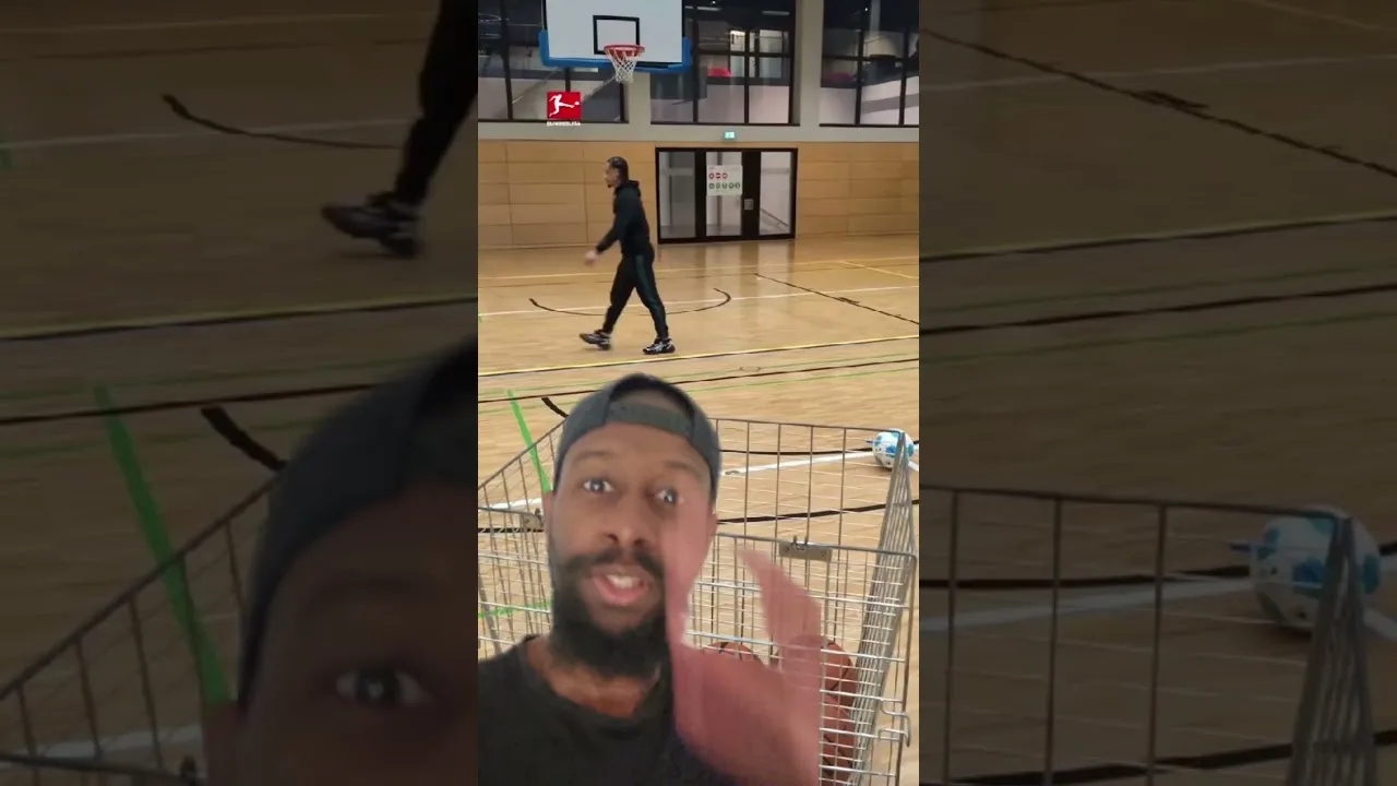 Xavi Simons nous a pas tout déclaré. #freestylefootball #bundesliga