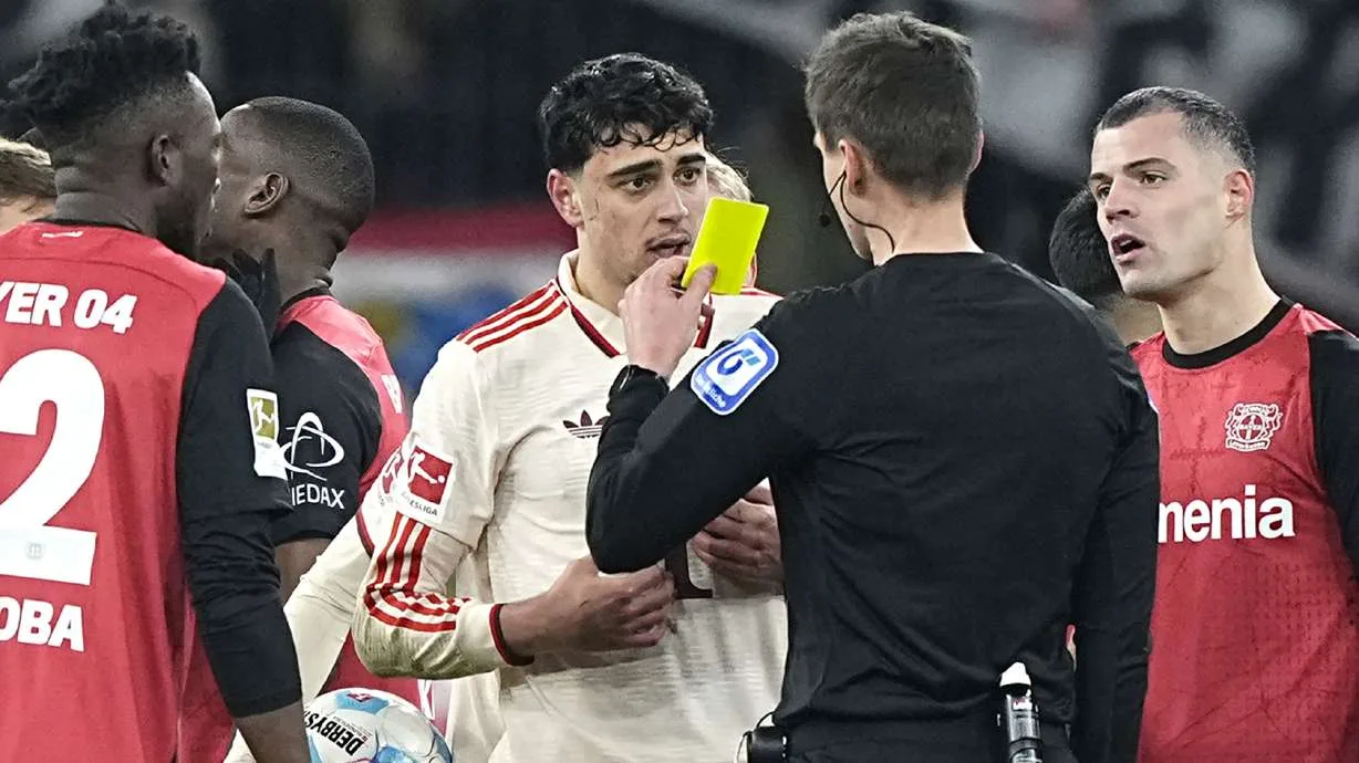 Le titre de Bundesliga fait signe au Bayern après avoir tenu le champion en titre Leverkusen sans but