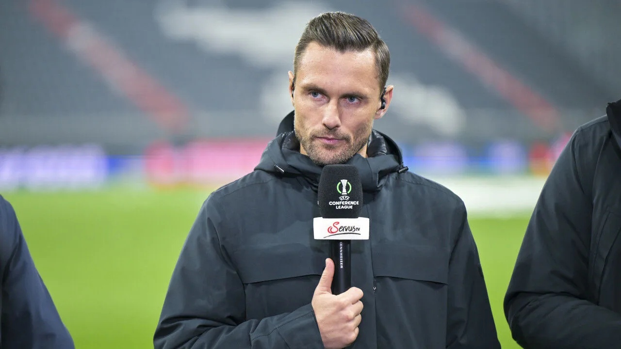 James Holland, légende de la Bundesliga, confirme sa retraite