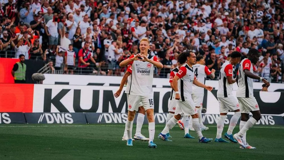 Eintracht Francfurt triomphe sur Bayer Leverkusen