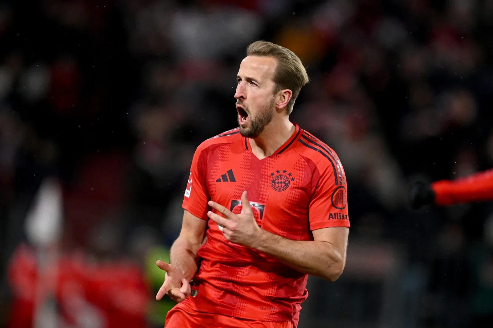 Bayern Munich – Augsbourg 3-0. Le triplé de Harry Kane et les Bavarois comptent 8 points d’avance en tête du classement – QWER.ro