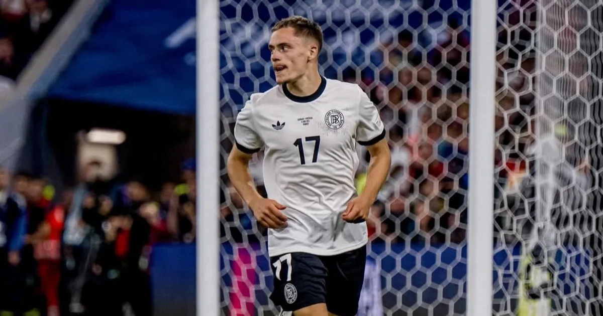Liverpool frappe l’embauche de Bayer Leverkusen Florian Wirtz, dit un journaliste