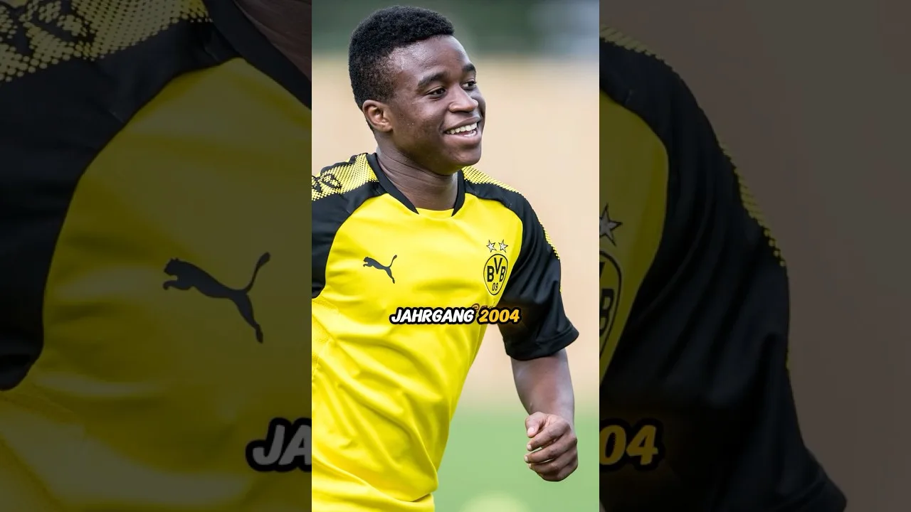 Moukoko triche-t-il ? 🤨 #football #moukoko See More