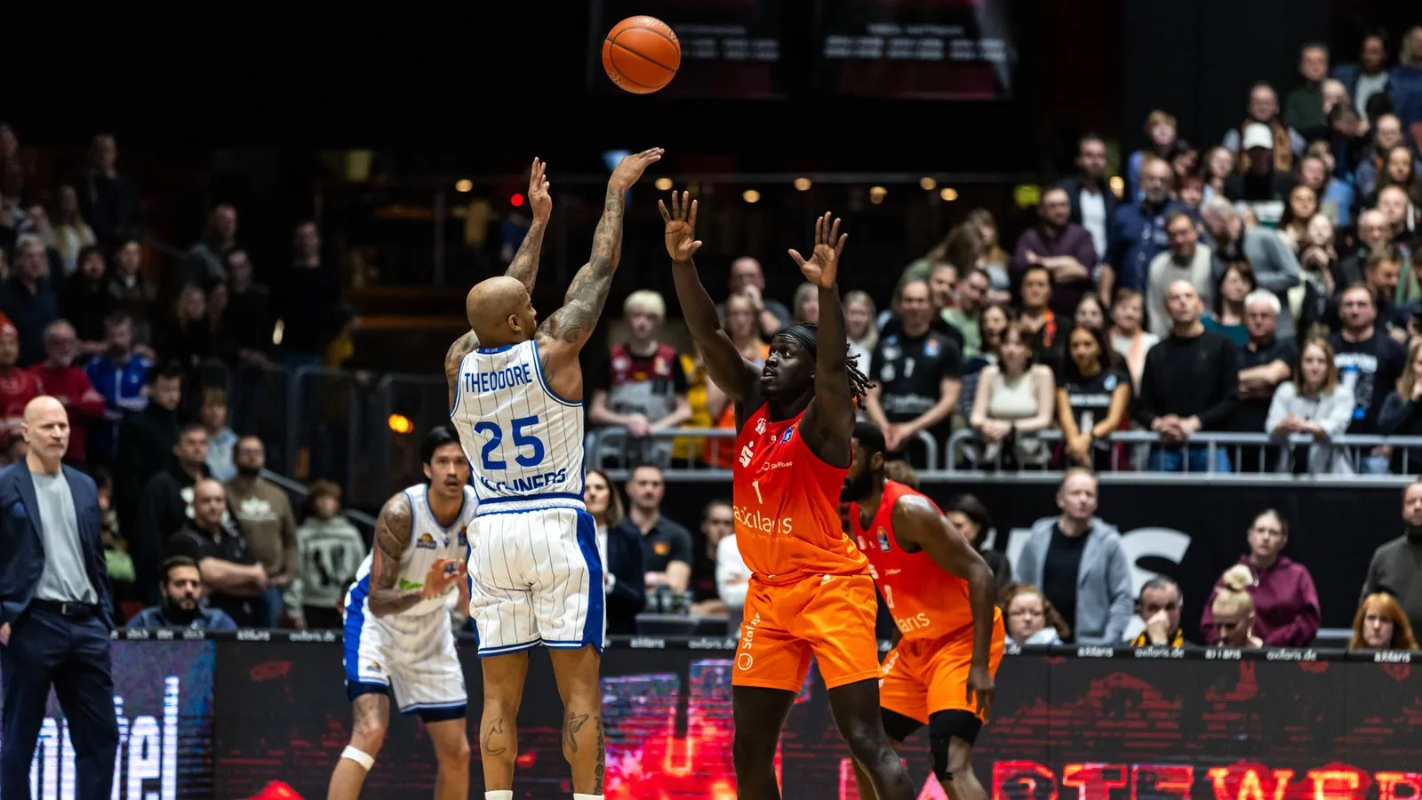 Bundesliga de basket : les Skyliners perdent clairement | hessenschau.de