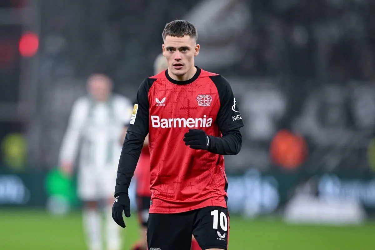 Le Bayer Leverkusen dans la foulée avant le match contre l’Atletico Madrid. L’Allemagne joue pour une promotion directe