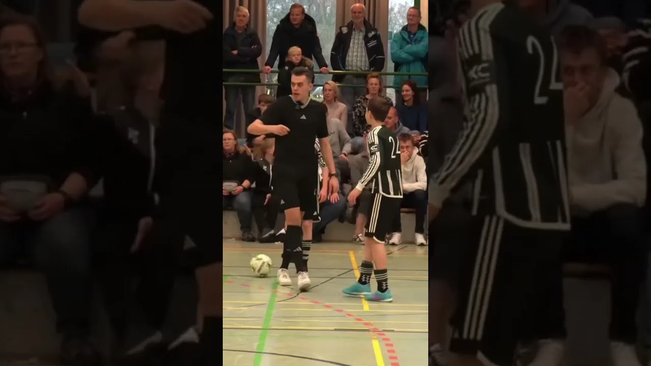 Was würdest du sagen? 😳 #sport #bundesliga #soccer #football #fußball #nlz #manutd