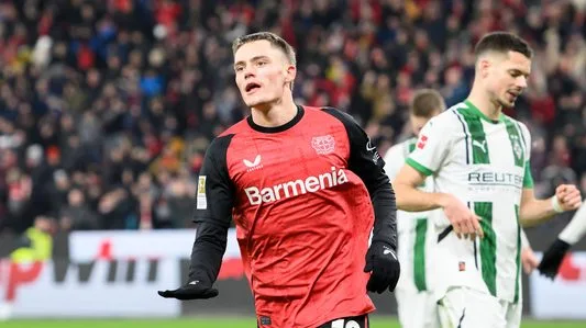 Florian Wirtz brille alors que le Bayer Leverkusen passe devant le Borussia Mönchengladbach