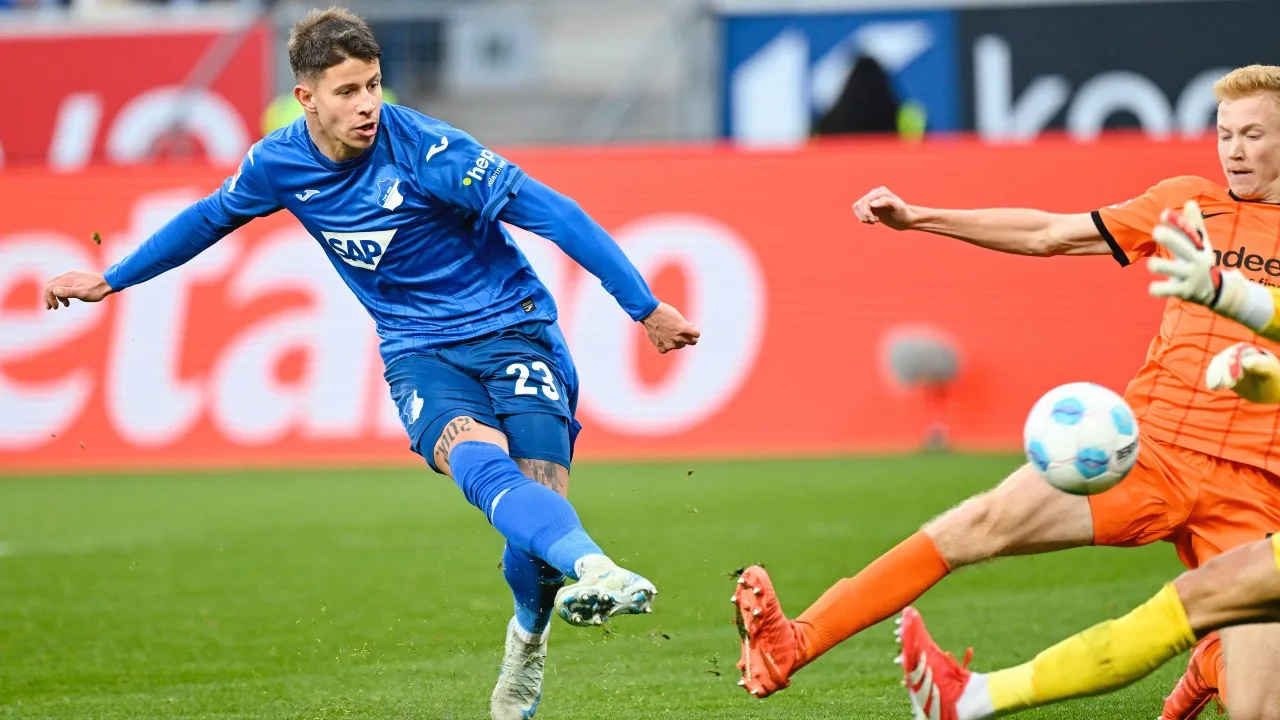 Bundesliga Roundup: Hlozek de Hoffenheim marque tard pour mettre fin à la course gagnante de Francfort