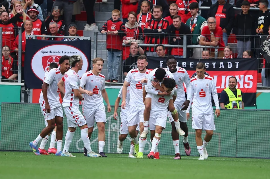 U19 Finale: Bayer Leverkusen – 1. FC Köln dans LiveTrick