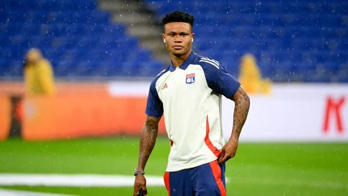 D’anciens champions de Bundesliga envisagent Gift Orban