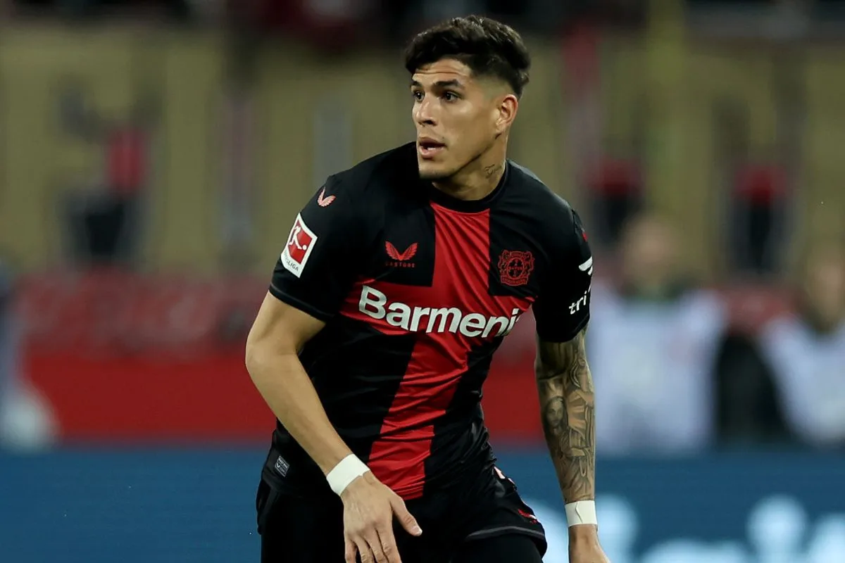 Qui est le défenseur du Bayer Leverkusen Piero Hincapie ?